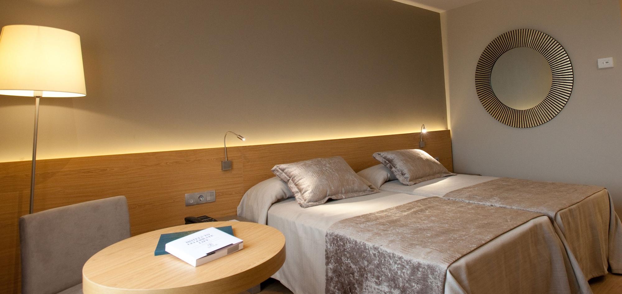 M.A. Hotel Sevilla Congresos Экстерьер фото