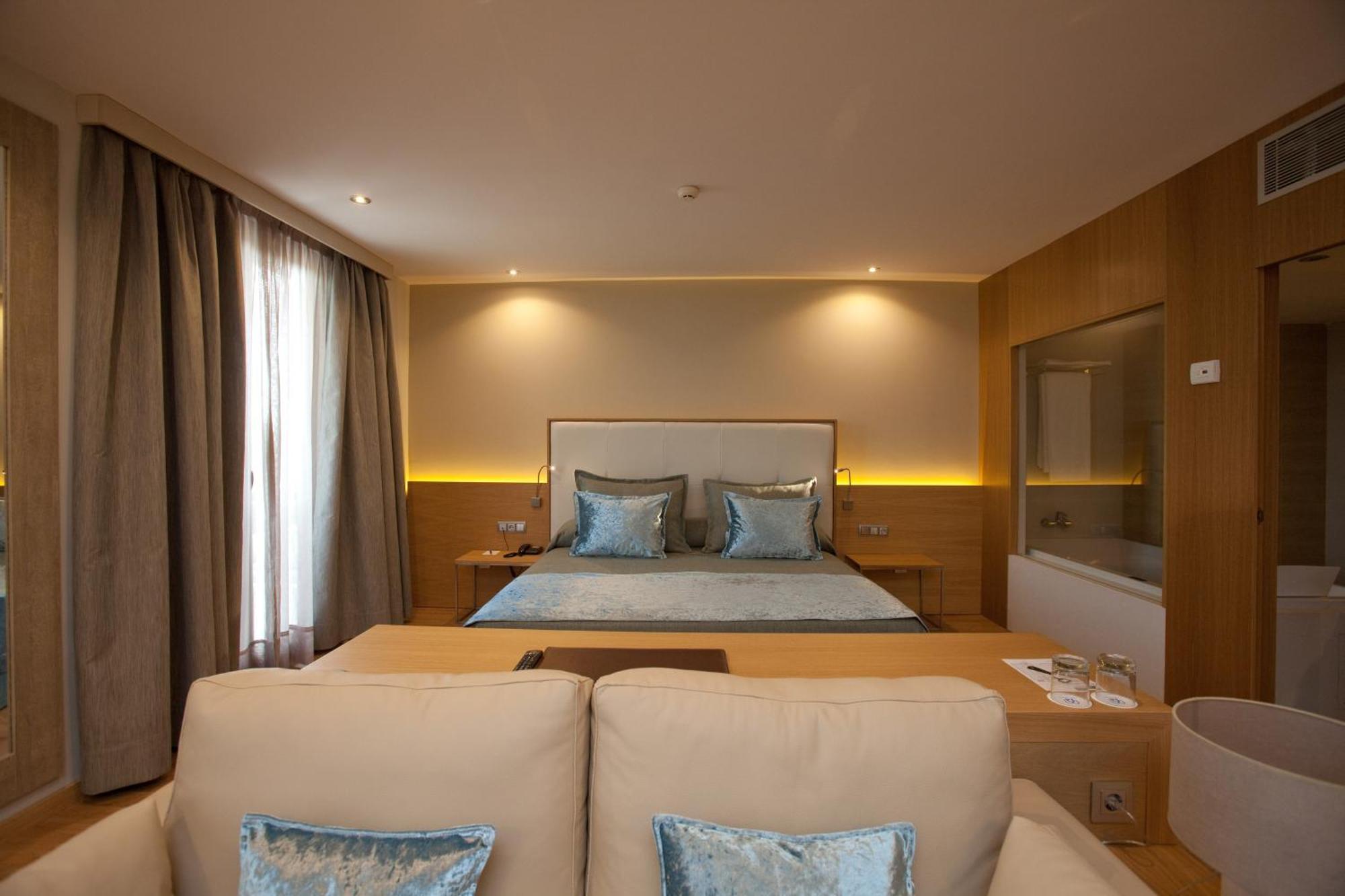 M.A. Hotel Sevilla Congresos Номер фото