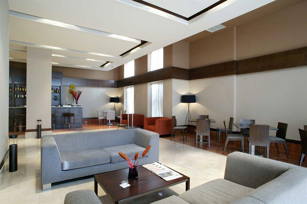 M.A. Hotel Sevilla Congresos Интерьер фото