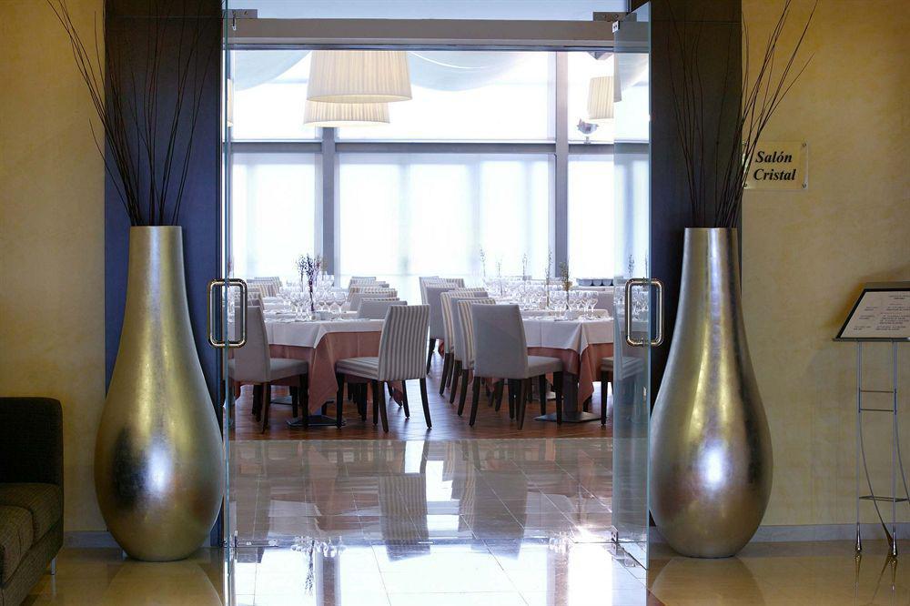 M.A. Hotel Sevilla Congresos Экстерьер фото